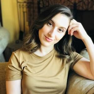 Meet your Posher, Nurie